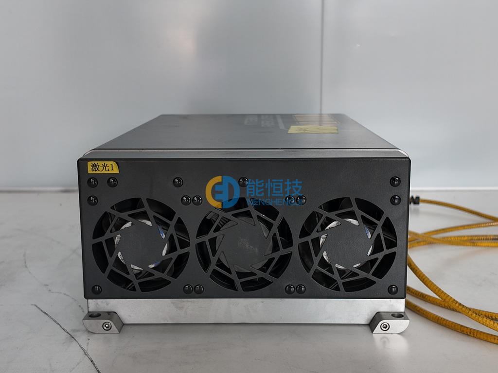 德国IPG激光器 型号：YLPN-250-CL 实拍图2